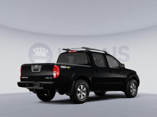 Super Black 2022 Nissan Frontier PRO-4X
