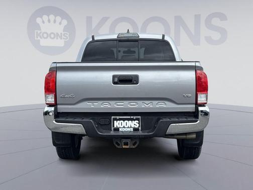 Silver Sky Metallic 2017 Toyota Tacoma SR5