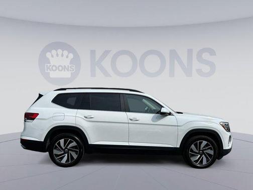 2024 Volkswagen Atlas 2.0T SE w/Technology 4MOTION