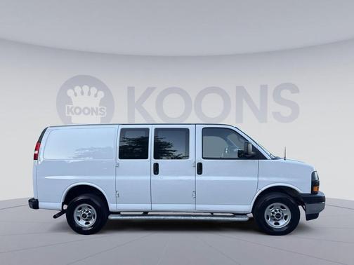 Summit White 2024 GMC Savana 2500 Work Van
