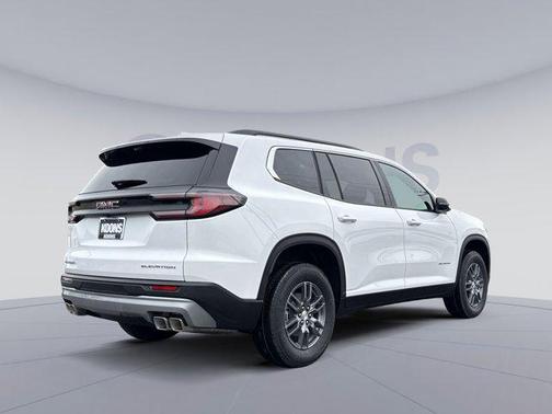 2026 GMC Acadia Elevation FWD