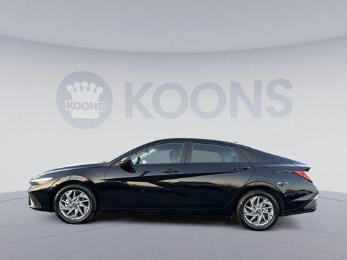 2025 Hyundai ELANTRA HEV Blue