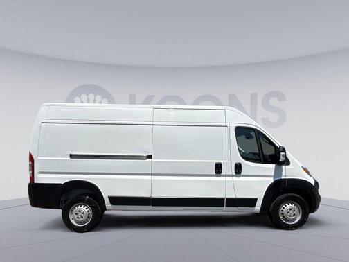 Bright White Clearcoat 2025 RAM ProMaster 3500 High Roof
