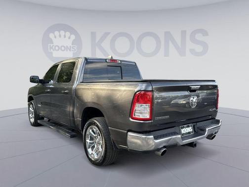Granite Crystal Metallic Clearcoat 2020 RAM 1500 Big Horn/Lone Star
