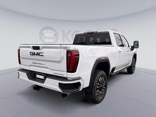 Glacier White Tricoat 2026 GMC Sierra 2500 Denali Ultimate