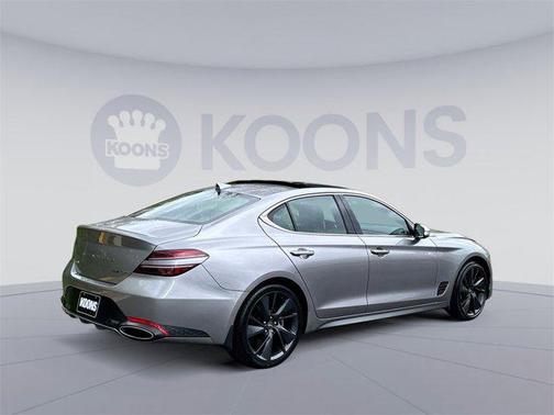 2022 Genesis G70 3.3T AWD