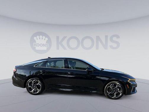 Aurora Black Pearl 2025 Kia K5 GT-Line