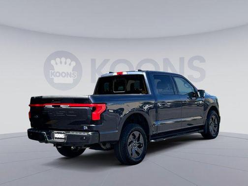 2022 Ford F-150 Lightning LARIAT