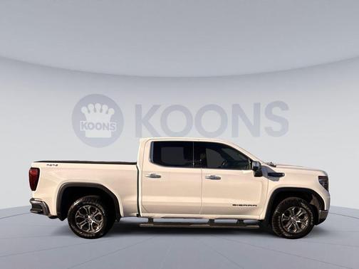Summit White 2024 GMC Sierra 1500 SLT