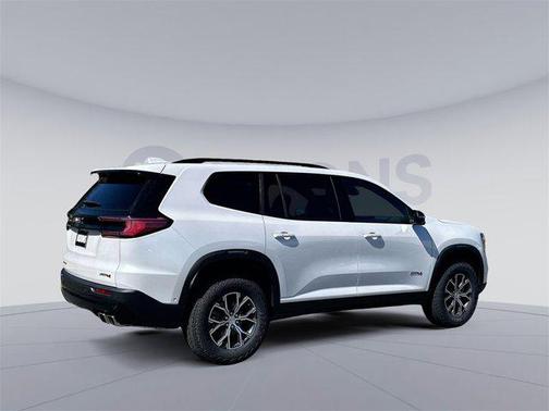 2025 GMC Acadia AWD AT4