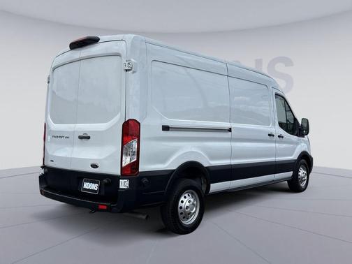 Oxford White 2024 Ford Transit-250 Base
