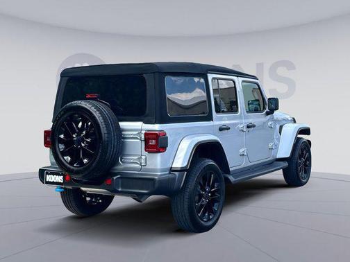 2024 Jeep Wrangler 4xe Sahara