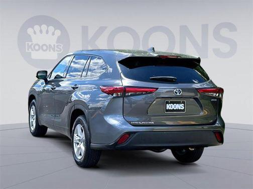 2022 Toyota Highlander Hybrid LE