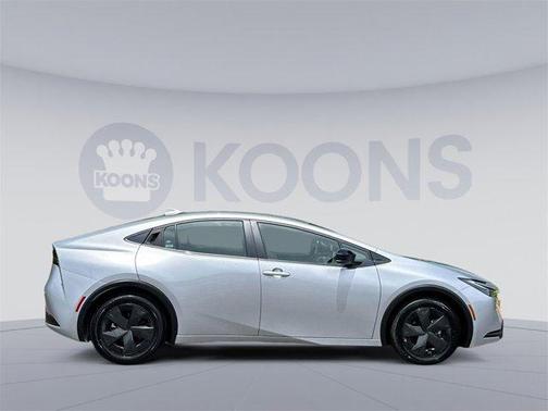2024 Toyota Prius LE