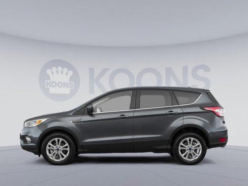 Magnetic 2018 Ford Escape SE