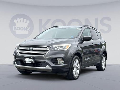 Magnetic 2018 Ford Escape SE