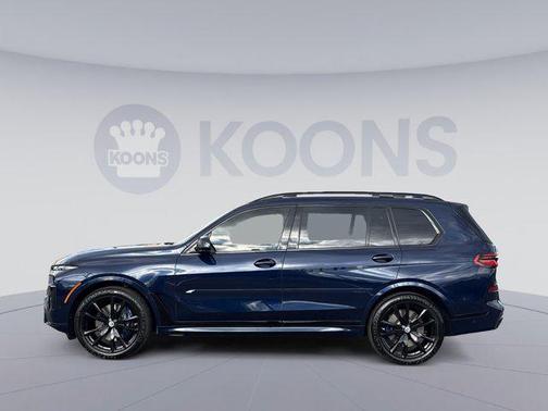 2023 BMW X7 M60i