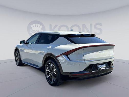 Glacier 2023 Kia EV6 Wind