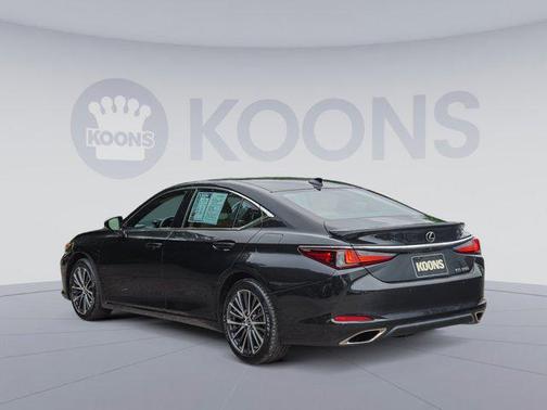 2022 Lexus ES 350 Base