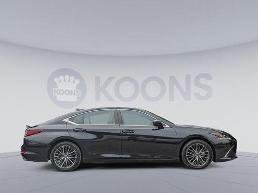 2022 Lexus ES 350 Base