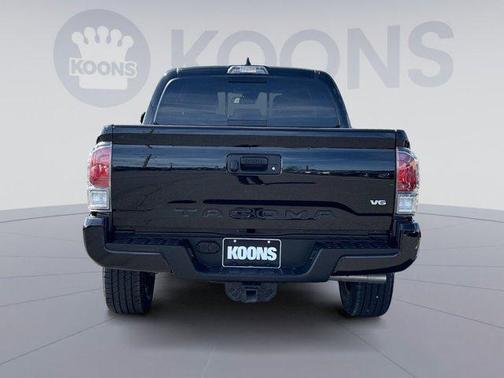 Midnight Black Metallic 2021 Toyota Tacoma TRD Sport
