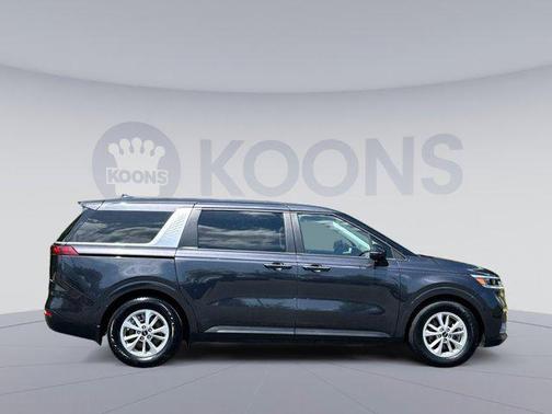 2022 Kia Carnival LXS