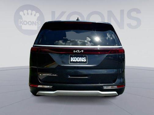 2022 Kia Carnival LXS