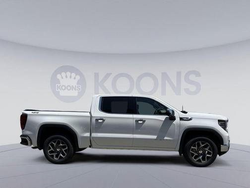 Summit White 2026 GMC Sierra 1500 SLT