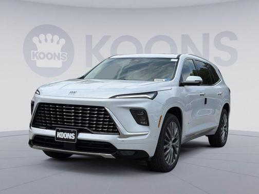 Iridescent White Tricoat 2026 Buick Enclave Avenir FWD