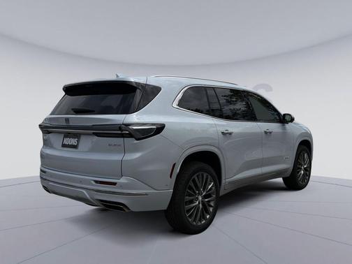 Iridescent White Tricoat 2026 Buick Enclave Avenir FWD