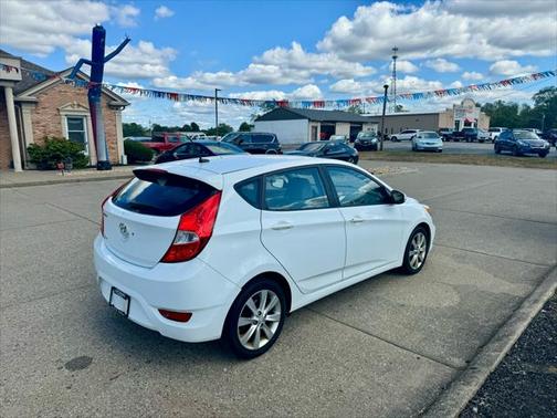 2014 Hyundai Accent SE
