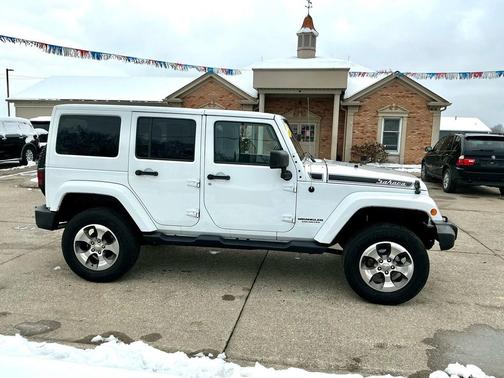 2017 Jeep Wrangler Unlimited Sahara