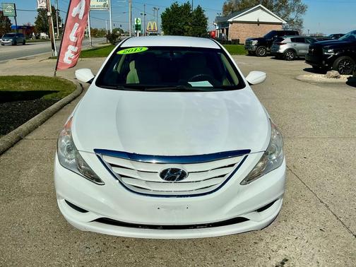 2013 Hyundai SONATA GLS