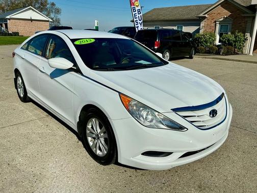 2013 Hyundai SONATA GLS