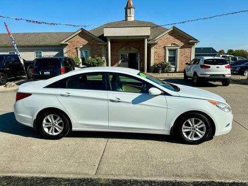 2013 Hyundai SONATA GLS
