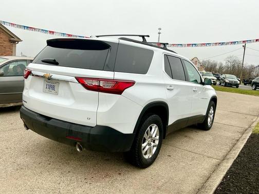 2020 Chevrolet Traverse LT Cloth