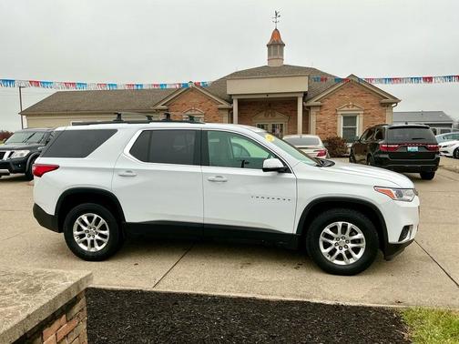 2020 Chevrolet Traverse LT Cloth
