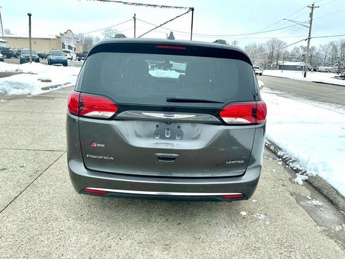 2020 Chrysler Pacifica Limited