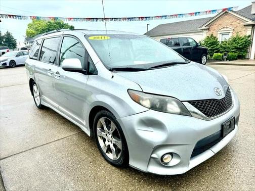 2011 Toyota Sienna SE
