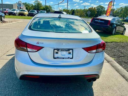 2013 Hyundai ELANTRA GS