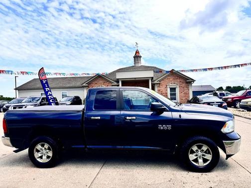 2017 RAM 1500 SLT