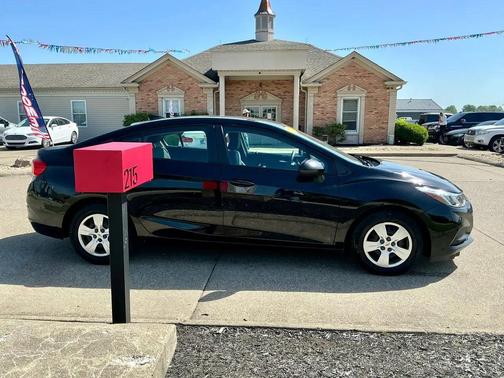 Mosaic Black Metallic 2017 Chevrolet Cruze LS