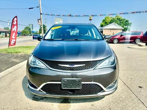 2020 Chrysler Pacifica Touring