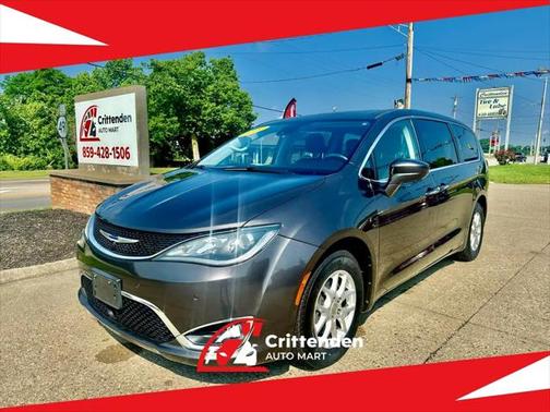 2020 Chrysler Pacifica Touring