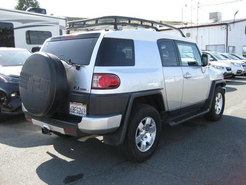 2007 Toyota FJ Cruiser Base (Retail Orders Only) (A5)