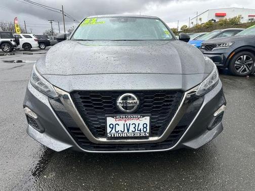 2022 Nissan Altima 2.5 SR