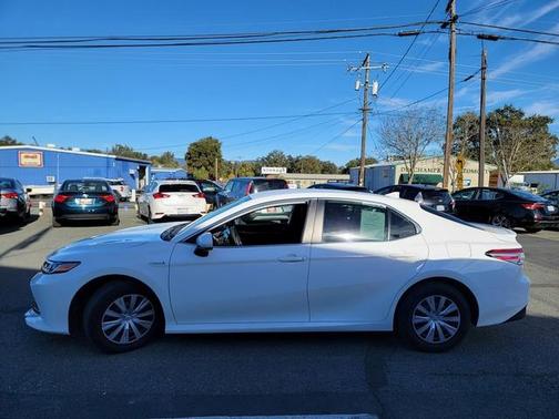 2020 Toyota Camry Hybrid LE