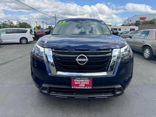 Deep Ocean Blue 2023 Nissan Pathfinder SV