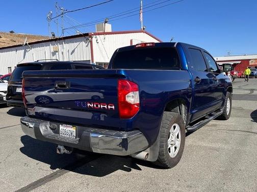 2015 Toyota Tundra SR5