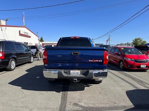 2015 Toyota Tundra SR5